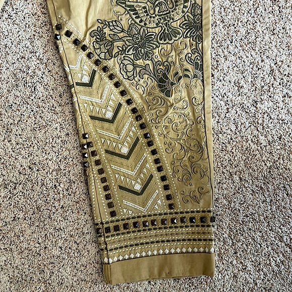 Spell & The Gypsy NWOT Boho Tan Embroidered Cropped Pants **Size S** 🌸🌸 - Picture 9 of 10